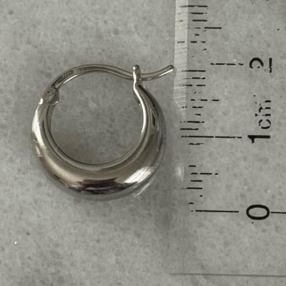 Sterling Silver Luna Moon Vintage Style Hoop Earrings 

Brand New - Picture 3 of 4